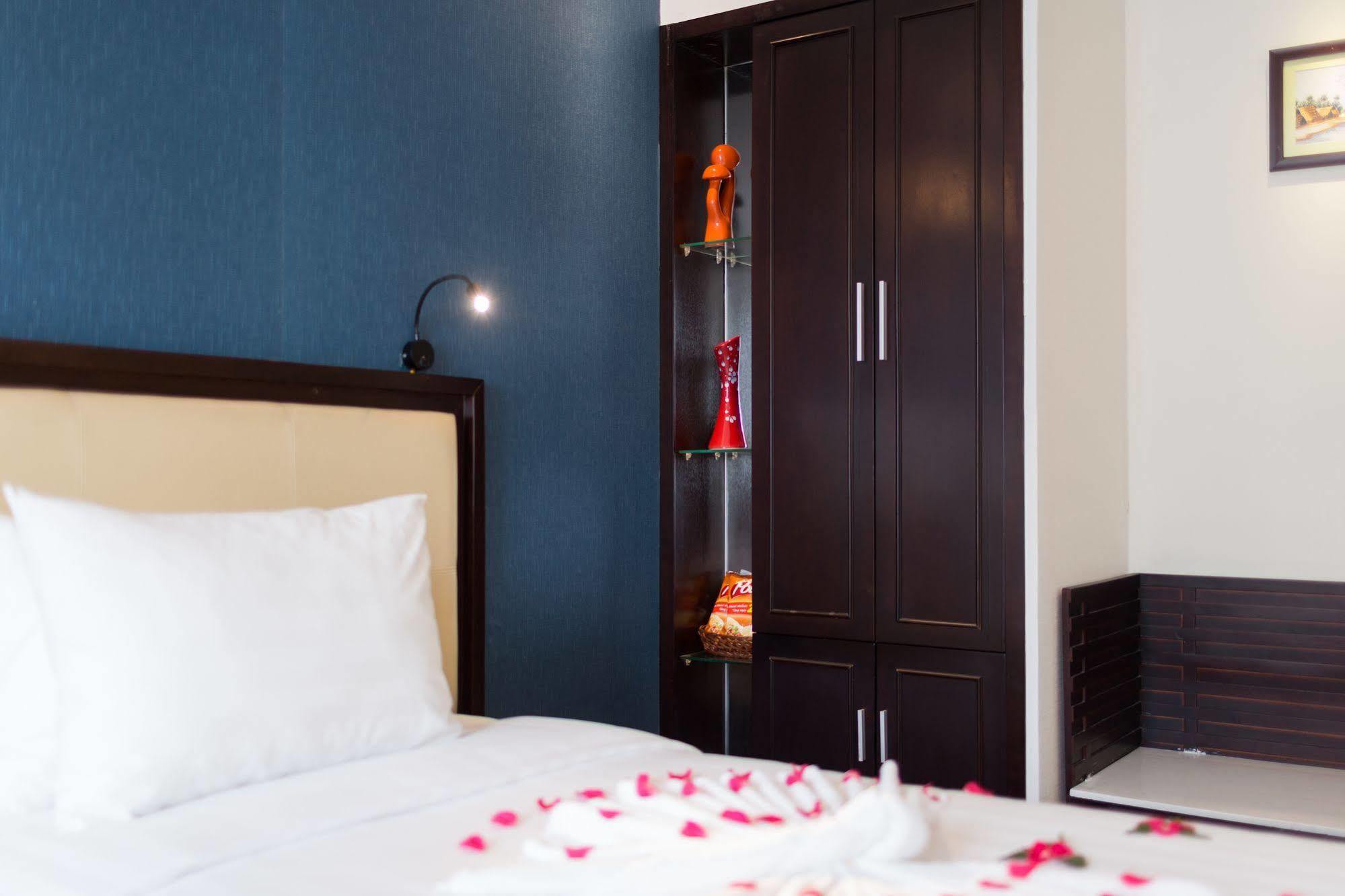 Serene Premier Hotel Hanoi Luaran gambar